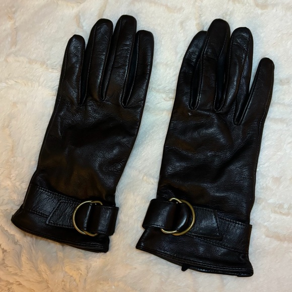 Stylish Black Gloves - Picture 3 of 4